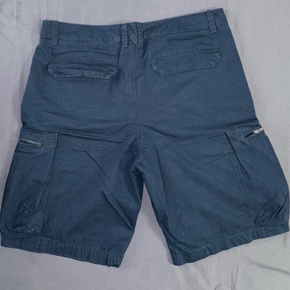 Nike cargo shorts - Picture 2 of 4